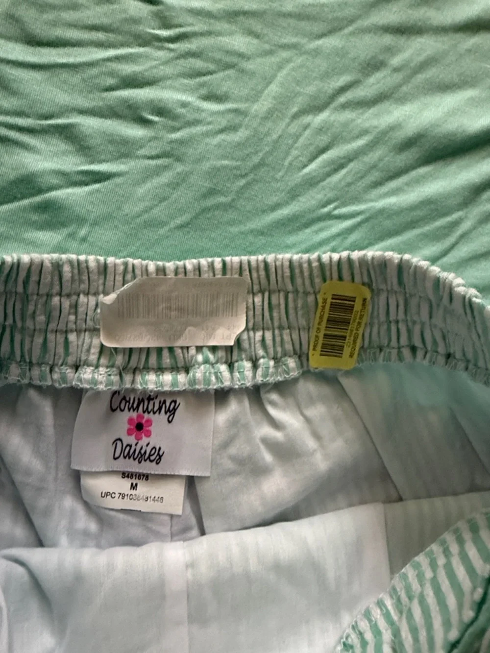 Girls aqua ruffle top and mint/white seersucker shorts with bow NWT